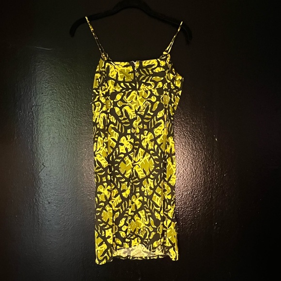 Manuhealii Green and Black Floral Dress - Picture 2 of 8